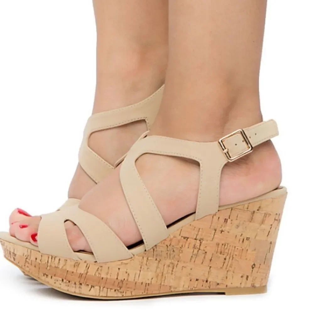 KAYLEEN BY LOS ANGELES ANKLE STRAP OPEN TOE WEDGE STYLE HEEL SANDAL
